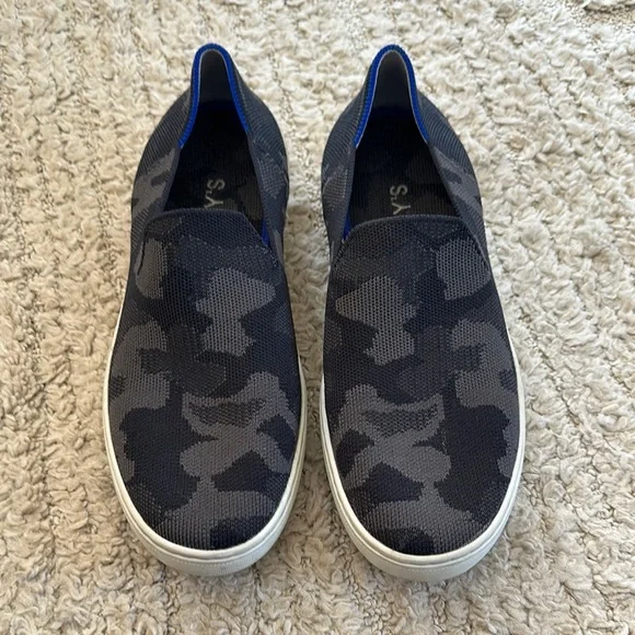 Rothy’s Women’s Slip On Sneaker- Black Camo - Picture 4 of 11